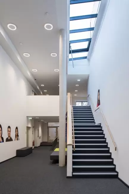 Angezeigtes Bild: Hochschule02.jpg